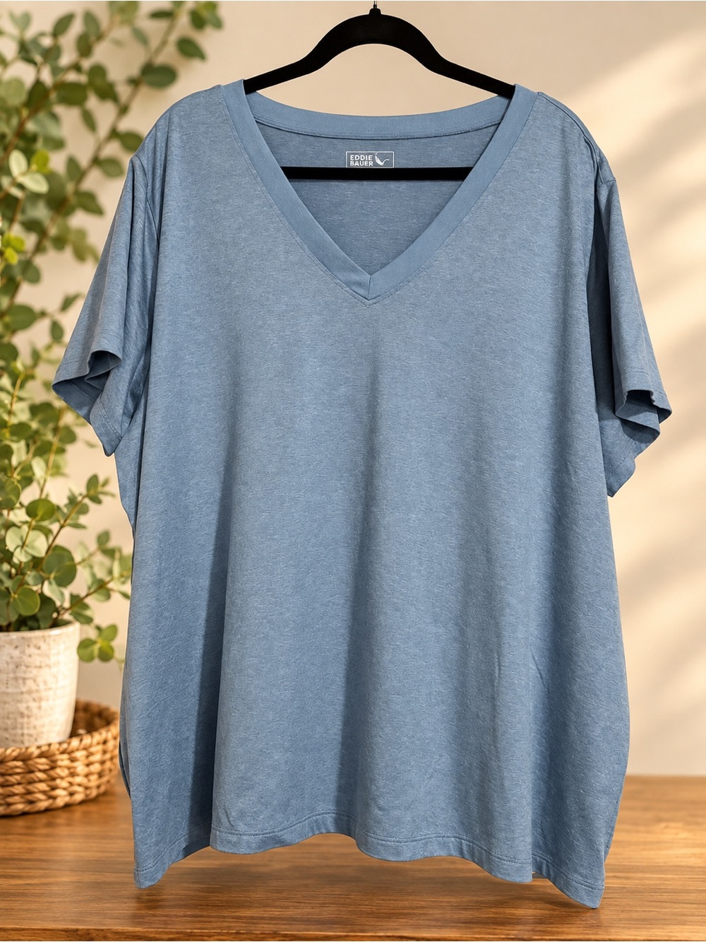 Eddie Bauer Womenโs 3X Blue Gray V-Neck Short Sleeve Casual T-Shirt Top